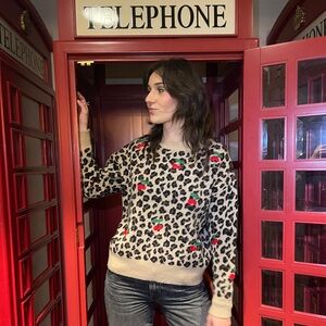 173. Leopard & Embroidered Cherry Crewneck One-Size Sweater New